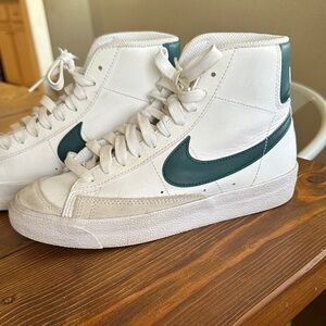 Nike Blazers in Teal High-Tops
